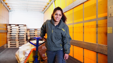 Grosse Arbeitslast bei der Post im Bereich Logistik