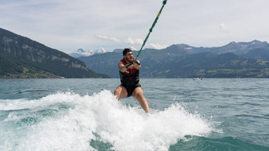 Gruppenbild Jugendliche Mitglieder von transfair am Jugendevent 2024 am Thunersee