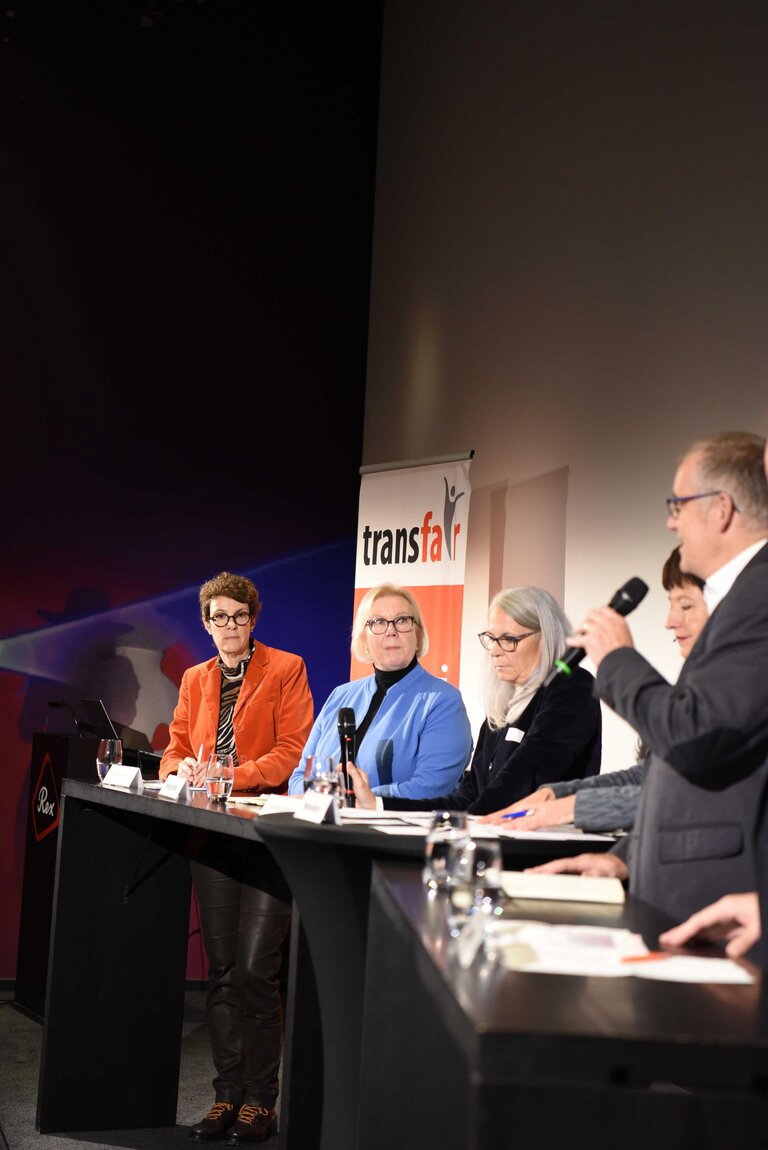 Podiumsdiskussion zum Thema Gesunderhaltung am Arbeitsplatz